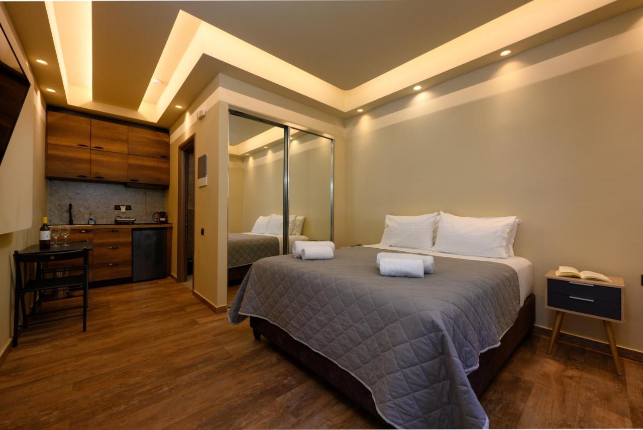 Seven Keys Luxury Suites Achílleion Екстериор снимка